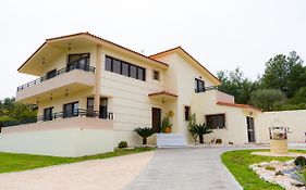 Villa Nostra Soroni